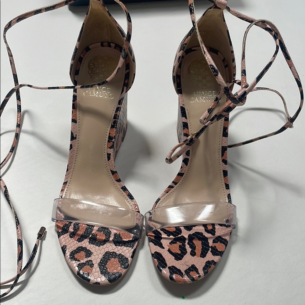 Vince Camaro stassia Leopard Print Lace-Up Sandals size 8